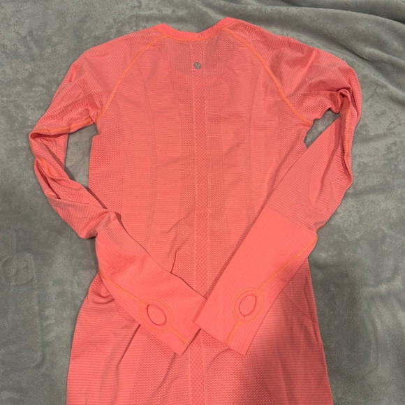 Resellers Bundle - 4 VGUC Lululemon Long Sleeve Swiftlies - Sz 6 - Picture 10 of 15